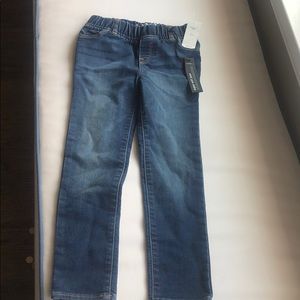 Brand new gap kids jeans in size 5 dark wash